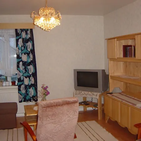 شقة Huoneistohotelli Teekki 3*
